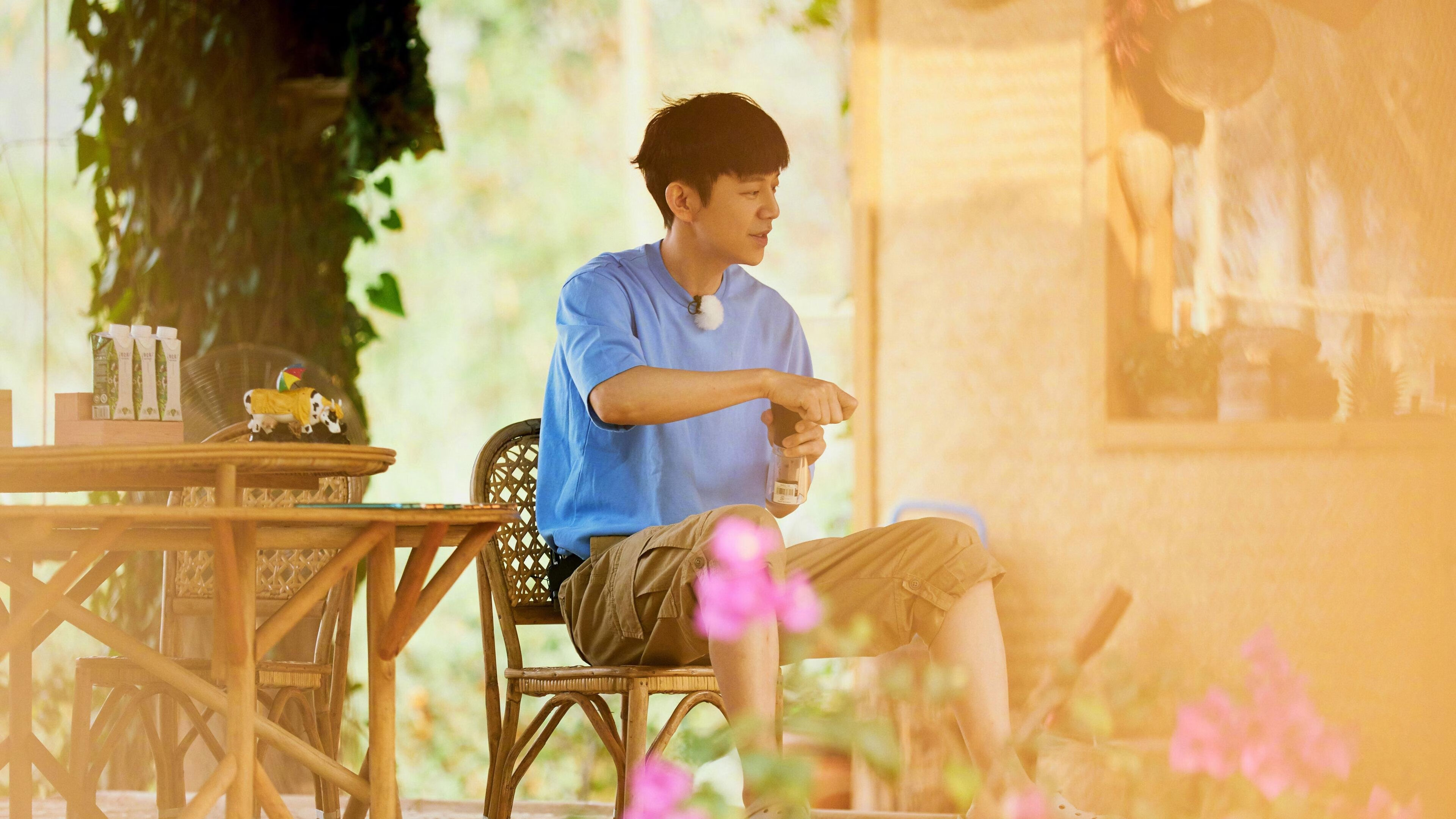 世界青少年百米赛跑中国少年领跑全场,青少年百米赛跑的成绩是多少